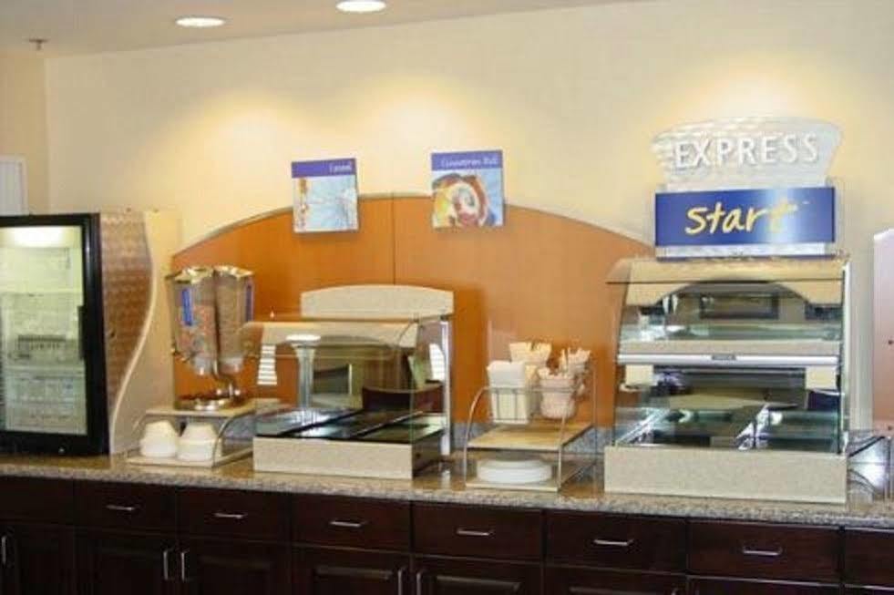 Holiday Inn Express And Suites Kittanning, An Ihg Hotel מראה חיצוני תמונה