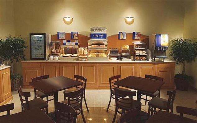 Holiday Inn Express And Suites Kittanning, An Ihg Hotel מראה חיצוני תמונה